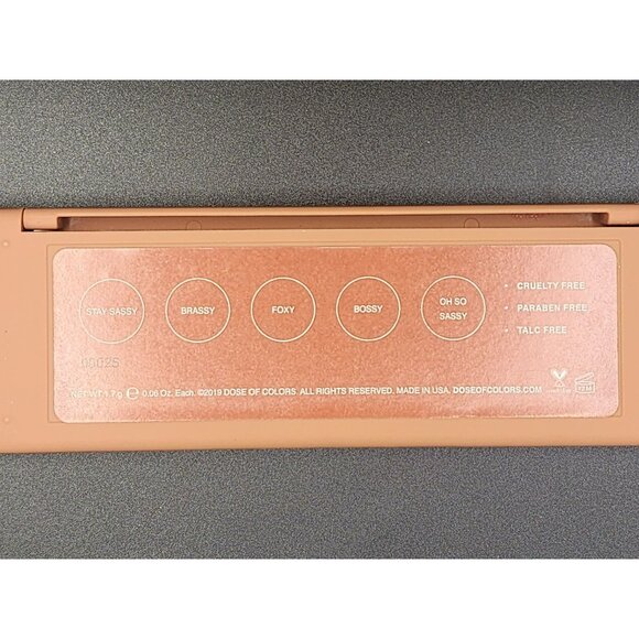 Dose of Colors Sassy Siennas Eyeshadow Palette 5 Warm Peachy-Neutral Tones - Picture 3 of 5
